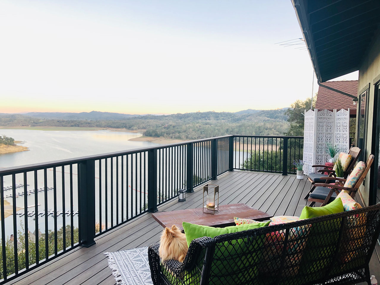 15 Modern Deck Railing Ideas and Designs | Trex